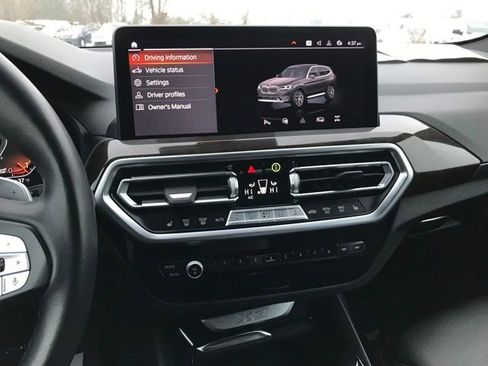 Used 2024 BMW X3 xDrive30i image 8