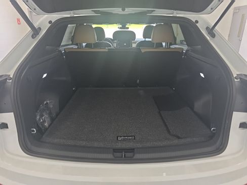 New 2026 Volkswagen Atlas Cross Sport SE AWD/4WD image 13