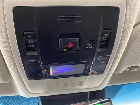 Used 2023 Lexus ES 350 w/ Premium Package image 34