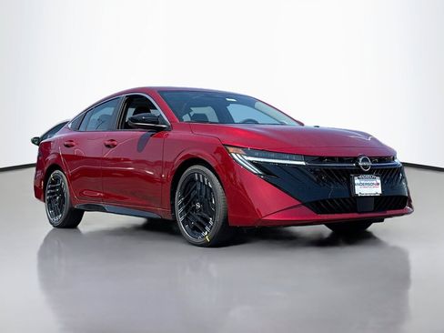 New 2026 Nissan Sentra SR FWD image 1