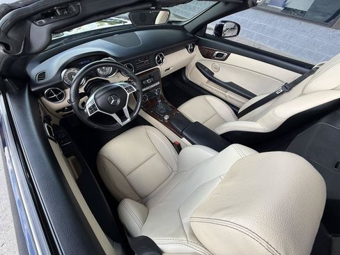 Used 2014 Mercedes-Benz SLK 250 image 15