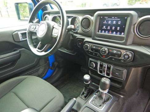 Used 2021 Jeep Wrangler Unlimited Sport AWD/4WD image 8