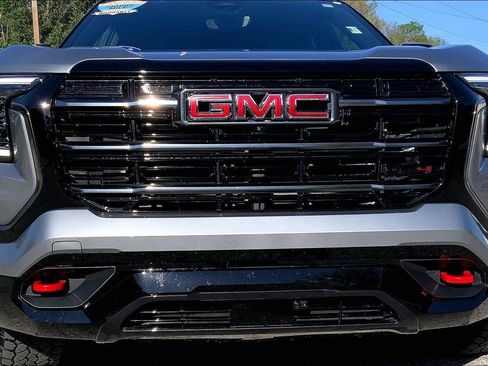 Used 2026 GMC Terrain AT4 w/ Convenience Package III image 30