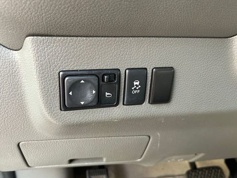 Used 2020 Nissan NV 3500 SL image 16