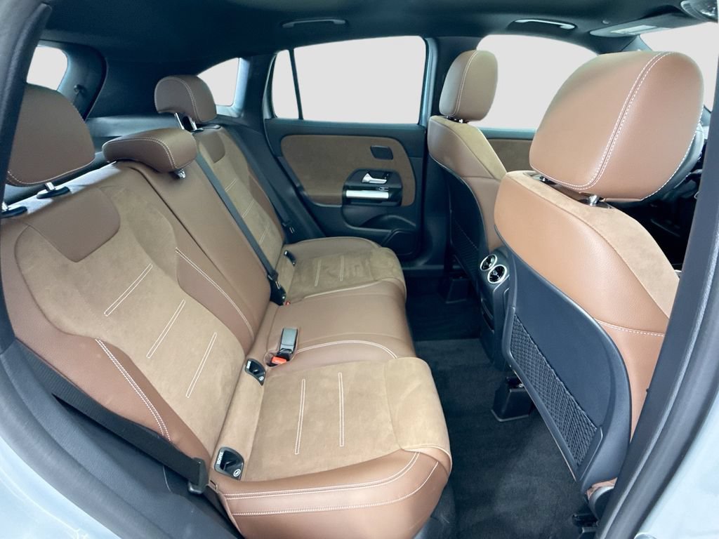 Certified 2025 Mercedes-Benz GLA 250 image 21