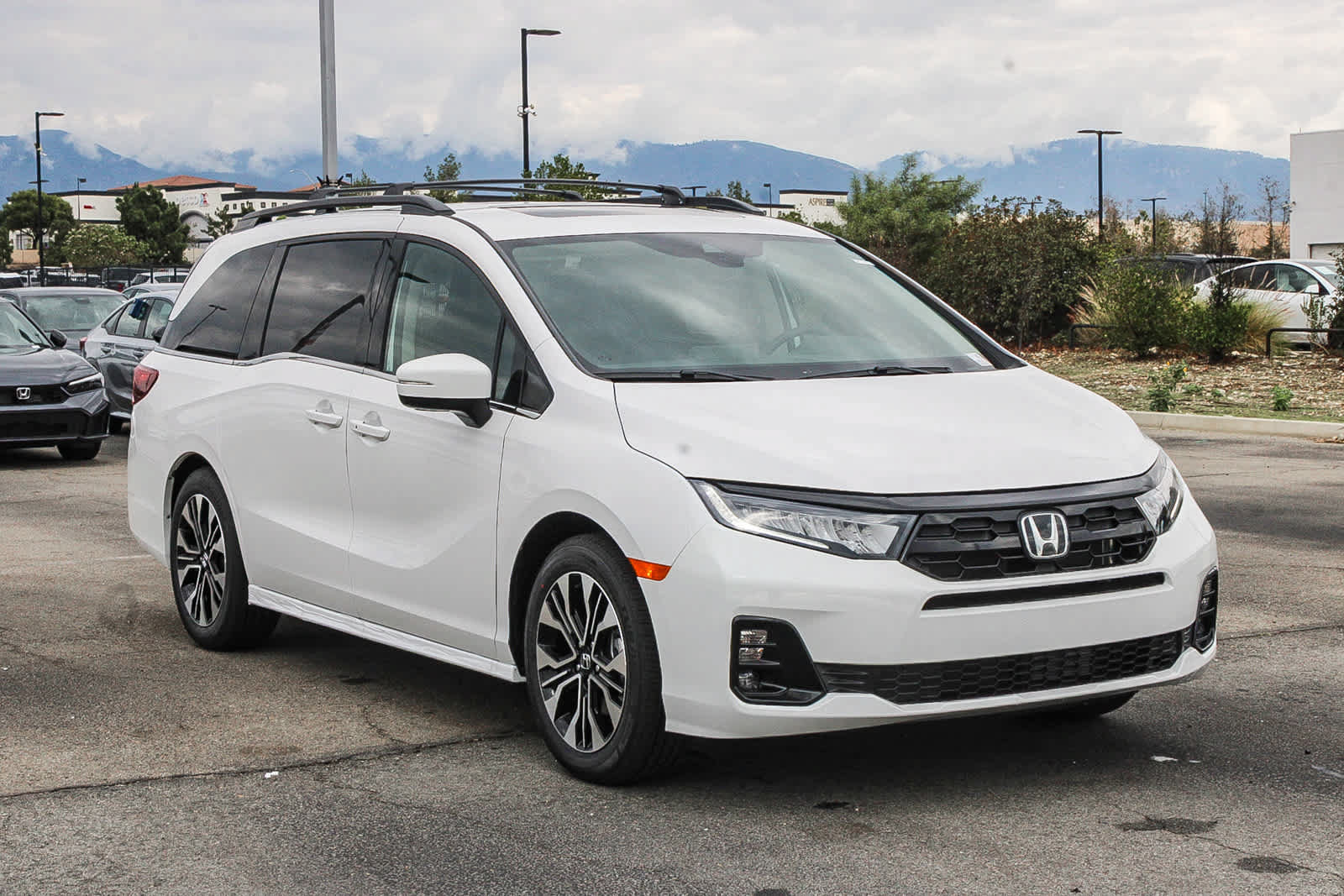 New 2027 Honda Odyssey Elite image 3