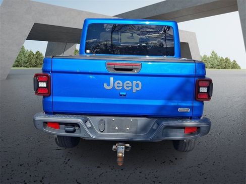 Used 2021 Jeep Gladiator Overland w/ LED Lighting Group image 5