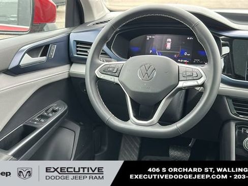 Used 2024 Volkswagen Taos SE w/ Panoramic Sunroof Package image 23