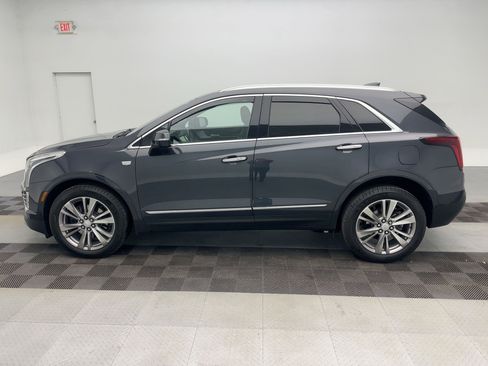 Used 2023 Cadillac XT5 Premium Luxury image 2