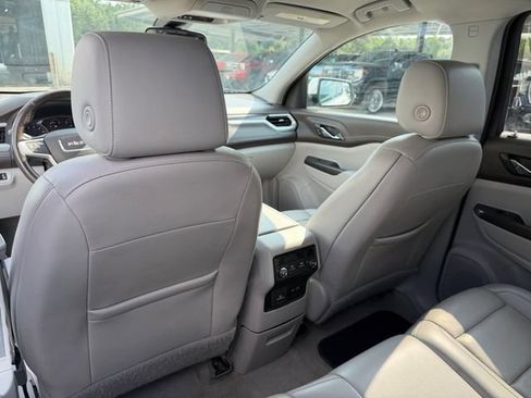 Used 2021 GMC Acadia SLT FWD image 11