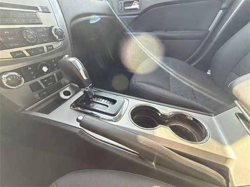 Used 2012 Ford Fusion SE image 18