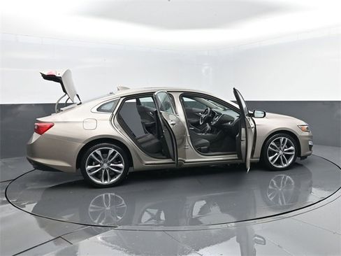 Used 2023 Chevrolet Malibu LT image 29