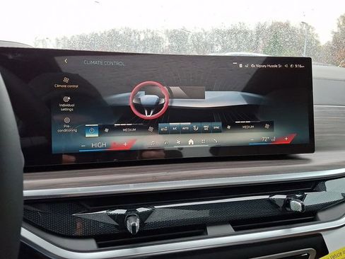 New 2026 BMW X5 xDrive50e w/ M Sport Package image 15