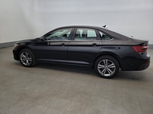 Used 2023 Volkswagen Jetta SE FWD image 3