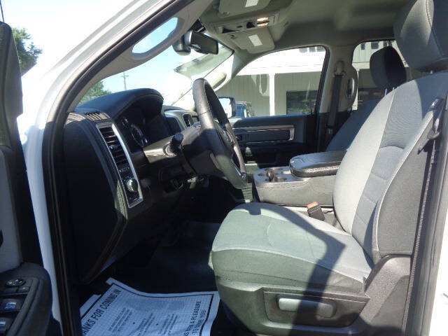 Used 2022 RAM 1500 Classic SLT w/ Electronics Group AWD/4WD image 10