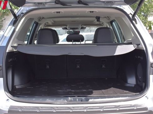 Used 2022 Subaru Forester Touring AWD/4WD image 28