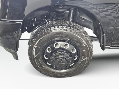 New 2026 RAM 3500 Laramie AWD/4WD image 11