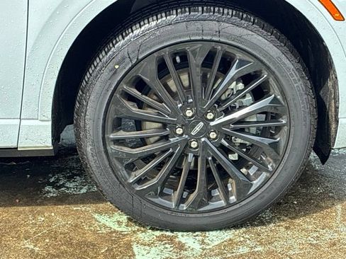 Certified 2025 Lincoln Corsair Grand Touring w/ Jet Appearance Package AWD/4WD image 16
