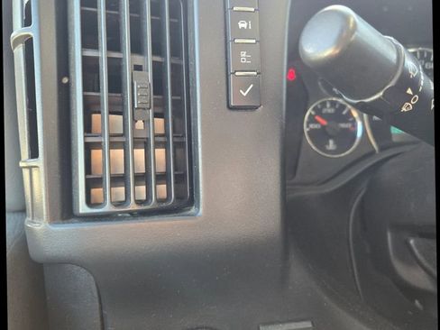 Used 2016 GMC Savana 3500 LS image 22