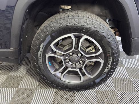 Used 2023 Jeep Grand Cherokee Trailhawk w/ Advanced Protech Group II AWD/4WD image 17