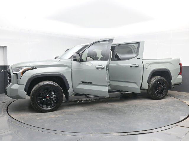 Used 2024 Toyota Tundra SR5 w/ SR5 Premium Package AWD/4WD image 50