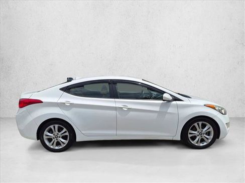 Used 2013 Hyundai Elantra GLS w/ Preferred Pkg FWD image 4
