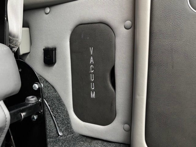 Used 2022 Chevrolet Express 2500 Extended w/ Enhanced Convenience Package RWD image 12