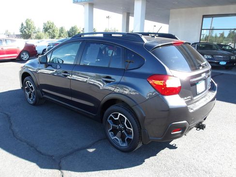 Used 2014 Subaru Crosstrek 2.0i Limited w/ Popular Package #2 AWD/4WD image 3