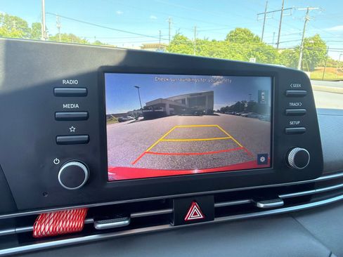 Certified 2023 Hyundai Elantra SEL FWD image 29