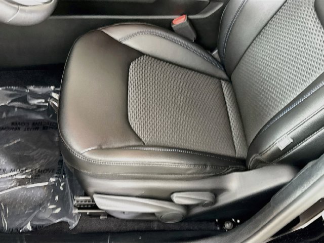 New 2026 Jeep Compass Latitude AWD/4WD image 18