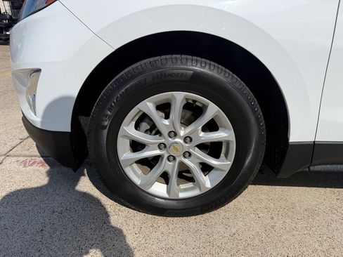 Used 2019 Chevrolet Equinox LT FWD image 12
