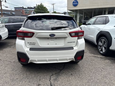 Used 2022 Subaru Crosstrek 2.0i Premium image 6