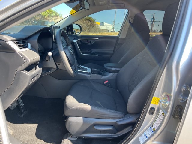 Used 2019 Toyota RAV4 LE w/ All Weather Liner Package AWD/4WD image 15