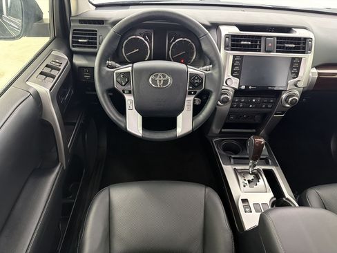 Used 2023 Toyota 4Runner Limited AWD/4WD image 28