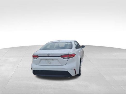 Used 2024 Toyota Corolla LE image 10
