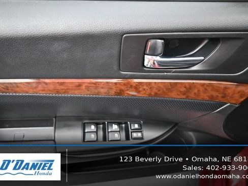 Used 2013 Subaru Legacy 2.5i Limited AWD/4WD image 24