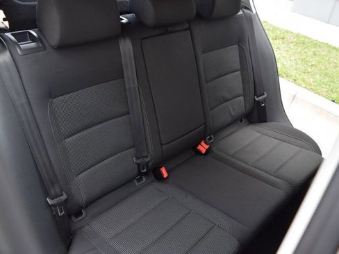 Used 2013 Volkswagen Golf TDI image 52