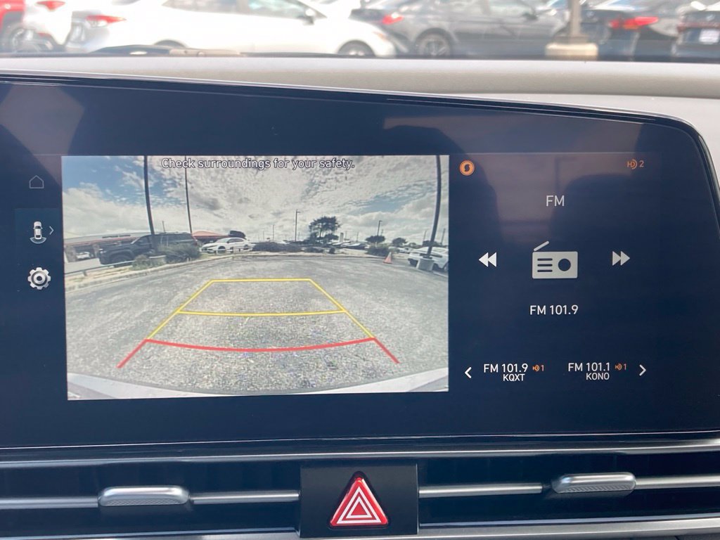 Used 2025 Hyundai Elantra SEL FWD image 21