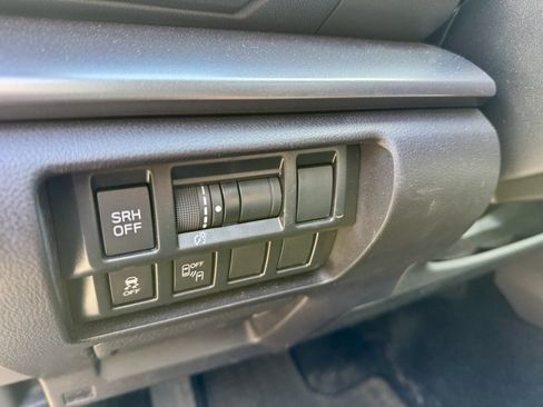 Used 2017 Subaru Impreza 2.0i Limited w/ Moonroof/BSD & Rcta/Eyesight image 16