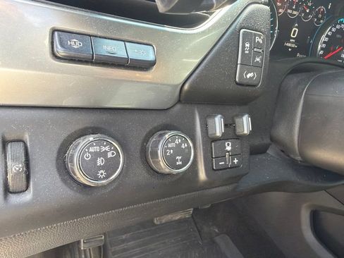 Used 2016 Chevrolet Tahoe LTZ AWD/4WD image 11