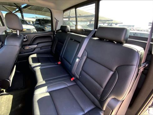 Used 2017 Chevrolet Silverado 1500 LTZ Z71 w/ Realtree Edition image 20