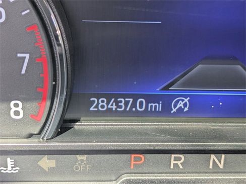 Used 2023 Ford Explorer Limited image 32