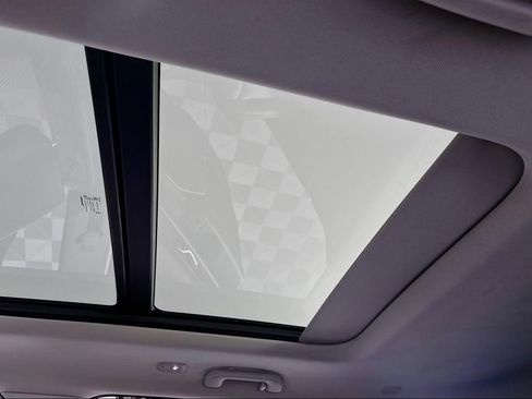 Used 2023 Jeep Grand Cherokee 4WD 4xe image 35