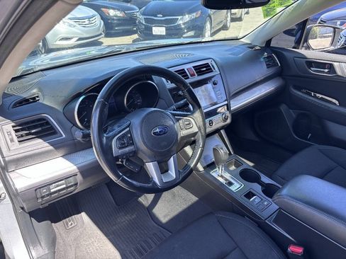 Used 2016 Subaru Legacy 2.5i Premium AWD/4WD image 9