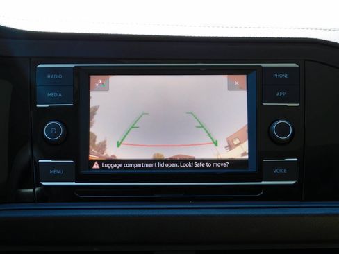 Used 2020 Volkswagen Jetta SE FWD image 11