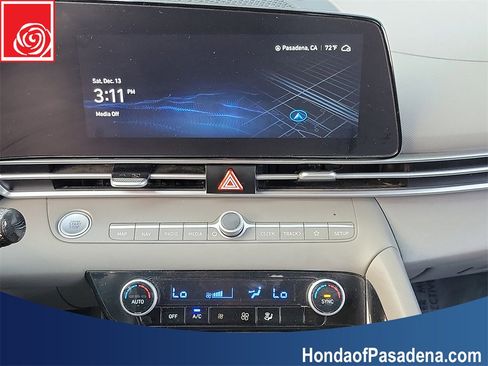 Used 2023 Hyundai Elantra SEL w/ Convenience Package image 15