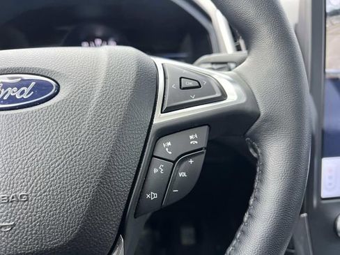 Certified 2022 Ford Edge Titanium w/ Class II Trailer Tow Package image 30