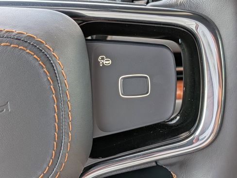 Certified 2025 Lincoln Navigator L Black Label image 33