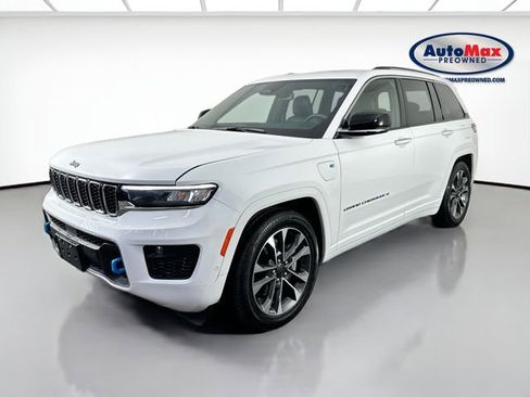 Used 2023 Jeep Grand Cherokee Overland image 5