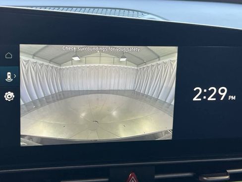 Used 2025 Hyundai Elantra SEL FWD image 21
